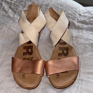 Sorel Women's Sandals in Cream and Copper